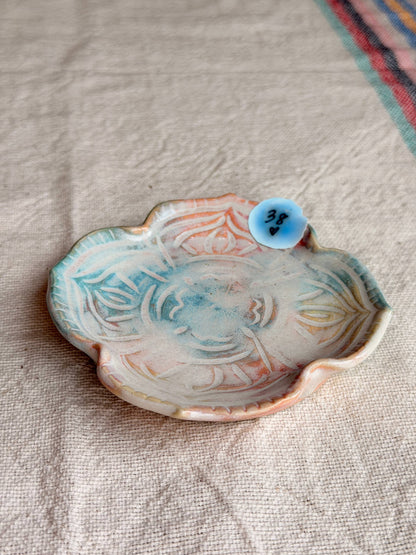 Trinket/Palo santo dish
